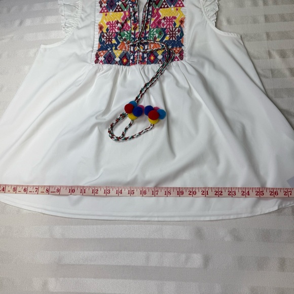 NWT Floerns Embroidered White Babydoll Style Sleeveless Top Colorful Accents - Picture 8 of 11